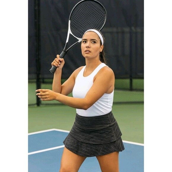 Athleta Women’s Striped Gray Swagger Skort Sz Medium Tall Tennis Gym Dance - Picture 1 of 7